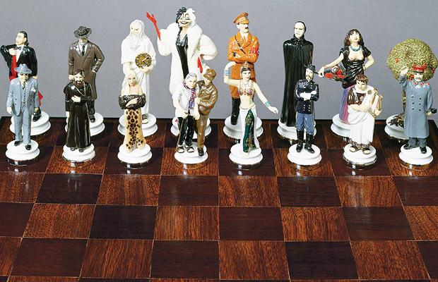 Maurizio Cattelan, Chess Set, 2003, zdroj: Jeremy Riad